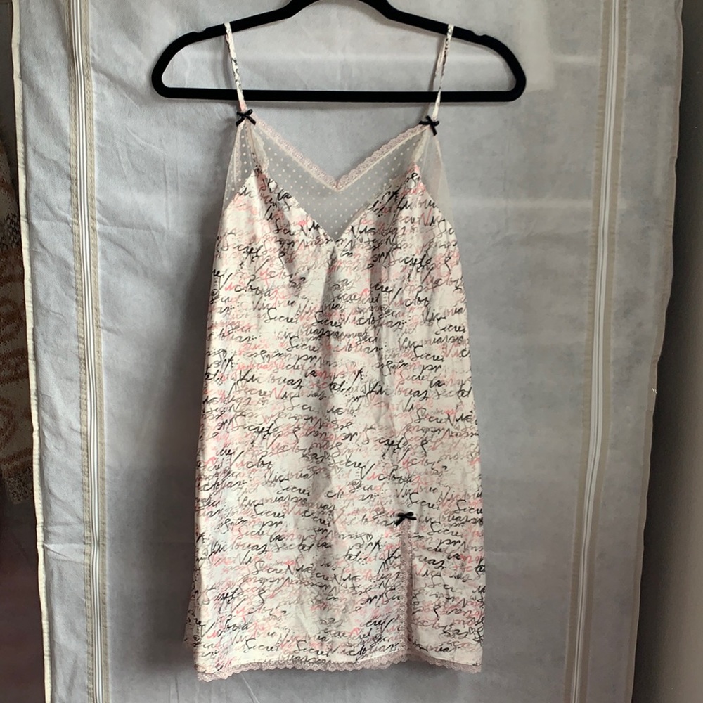 🆕 Victoria’s Secret Nightgown/Slip 💕